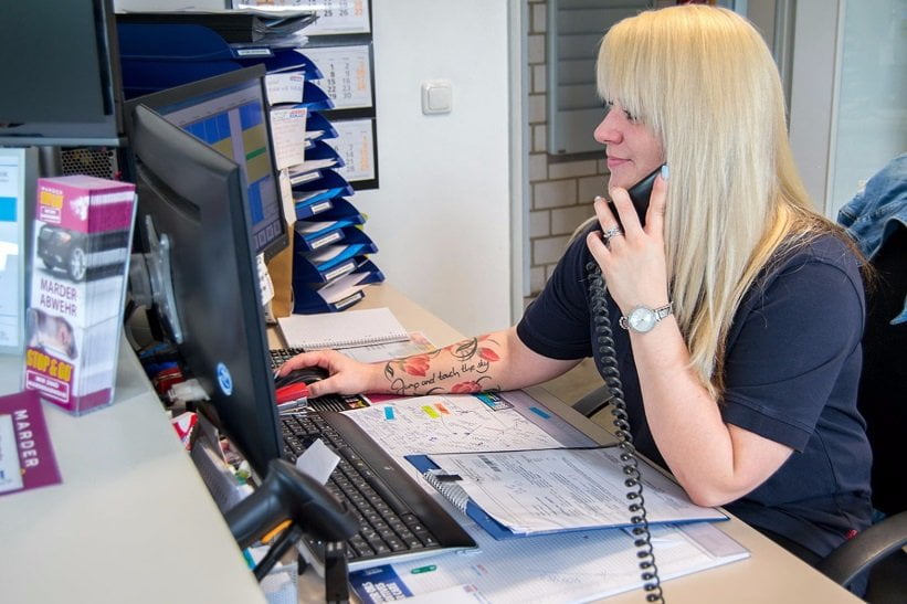 Andrea Simon - Autowerkstatt Giessen, Marburg, Allendorf, Staufenberg, Lollar Treis, Rabenau, Buseck Andrea Simon - Autowerkstatt Giessen, Marburg, Allendorf, Staufenberg, Lollar Treis, Rabenau, Buseck